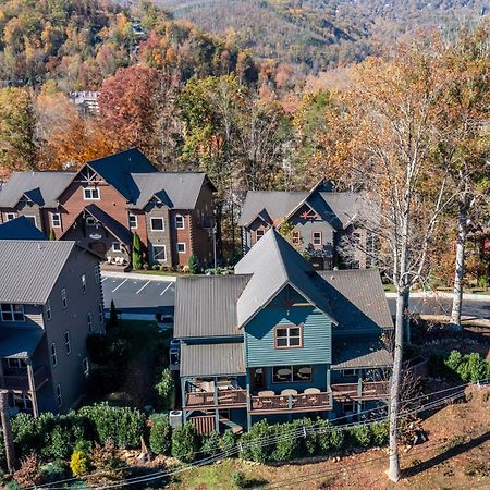 Вилла The Majestic Pine Retreat By Stony Brook Cabins Гатлинбург Экстерьер фото