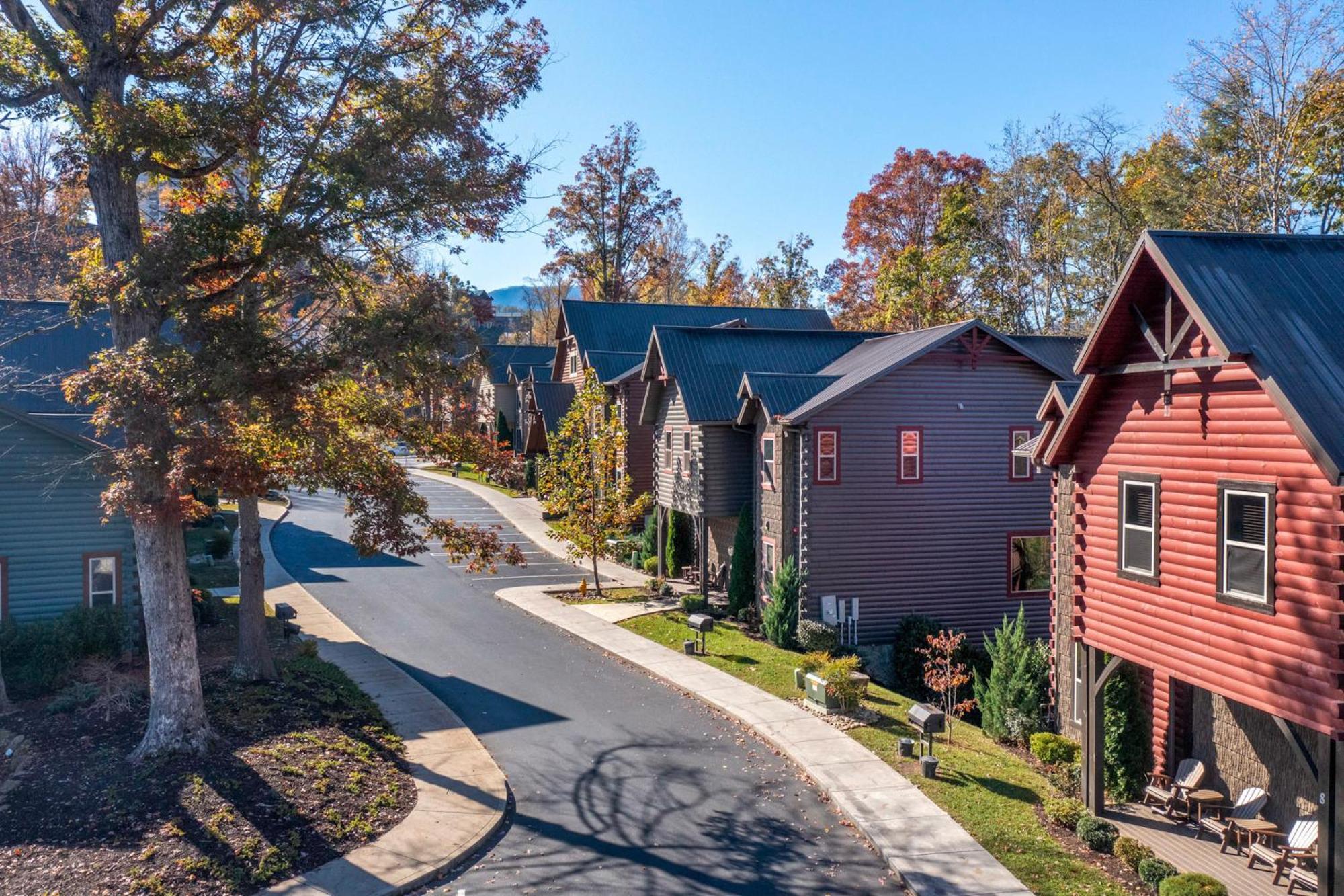 Вилла The Majestic Pine Retreat By Stony Brook Cabins Гатлинбург Экстерьер фото